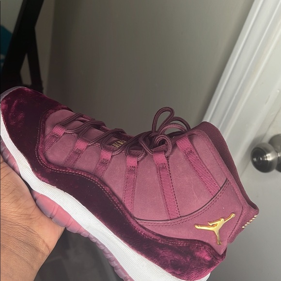 Only worn once - Picture 1 of 2